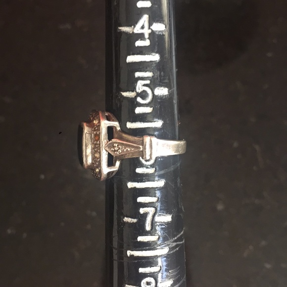 Vintage Sterling Silver Ring with Black Stone - Picture 5 of 5